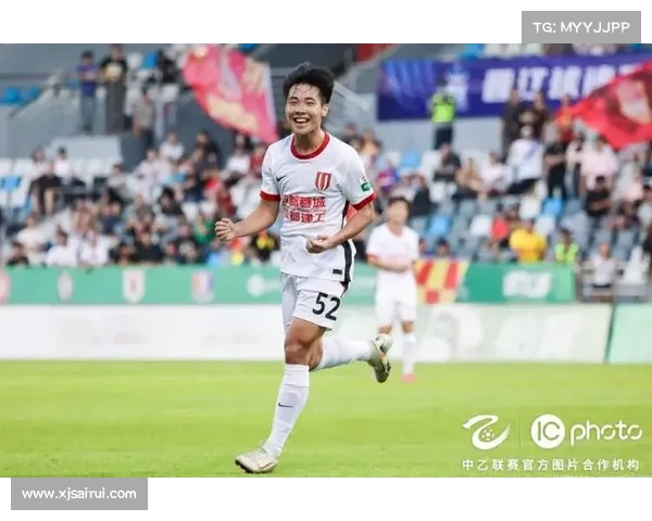 王昊斌:中乙首秀双响剑指国字号 新赛季目标剑指百球大关 王昊斌:中乙首秀双响剑指国字号 新赛季目标剑指百球大关